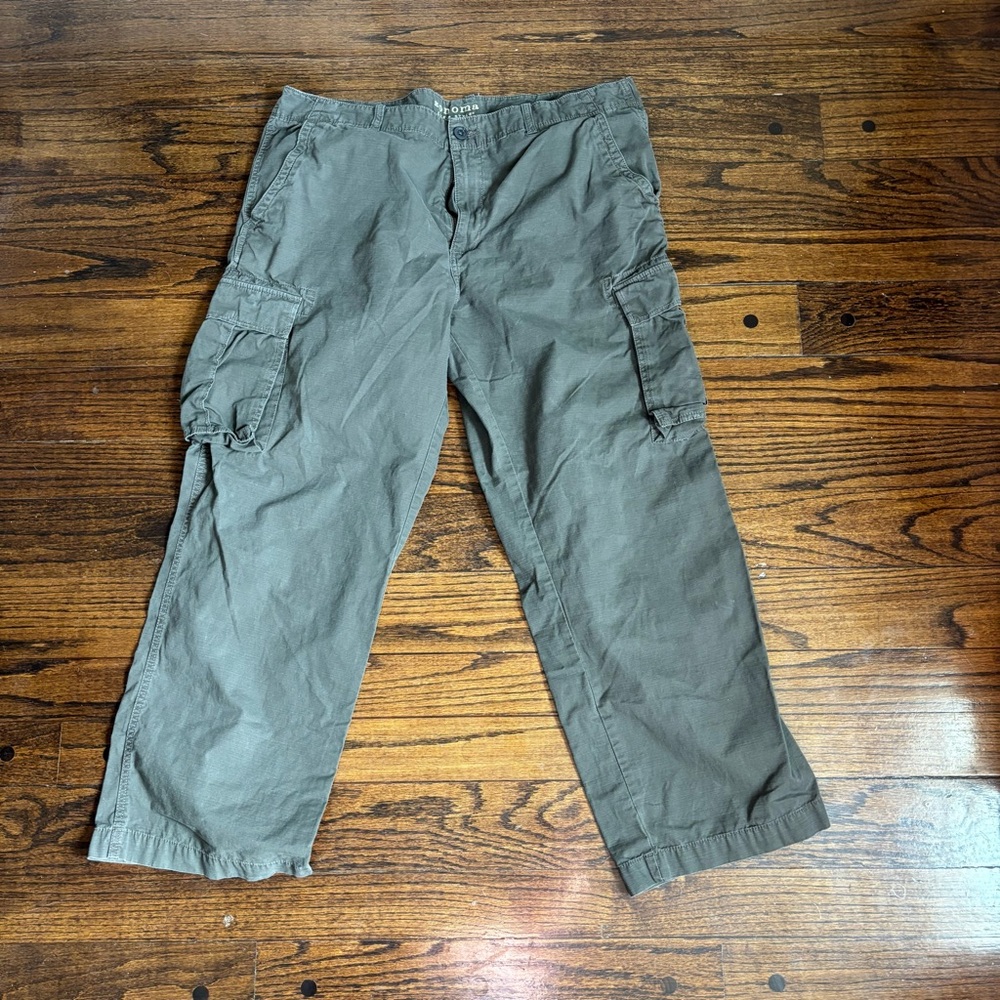 Sonoma Gray Cargo Pants with Relaxed Fit and Belt Loops